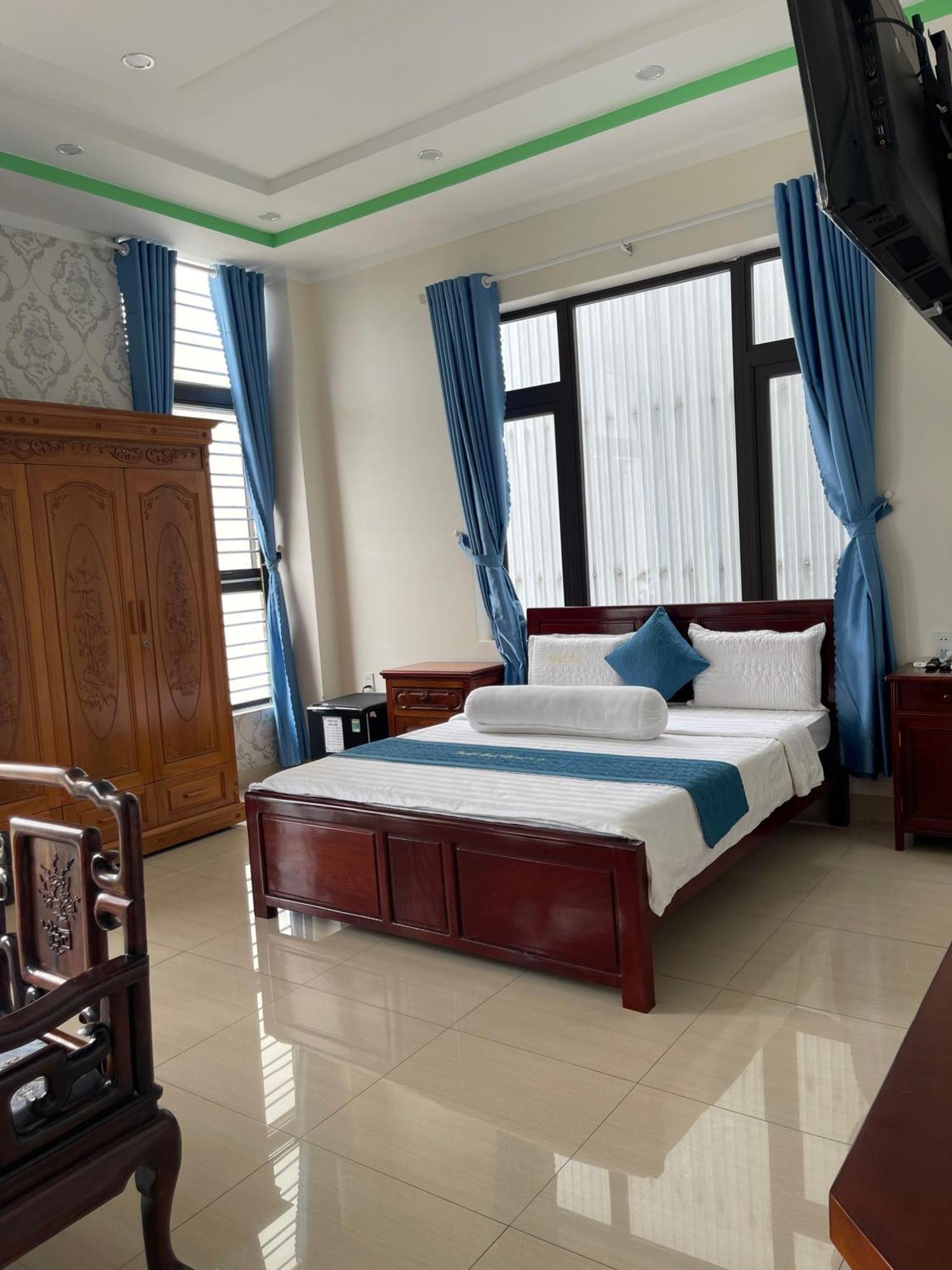 Anh Tuan Hotel & Coffee - Pleiku, Gia Lai מראה חיצוני תמונה