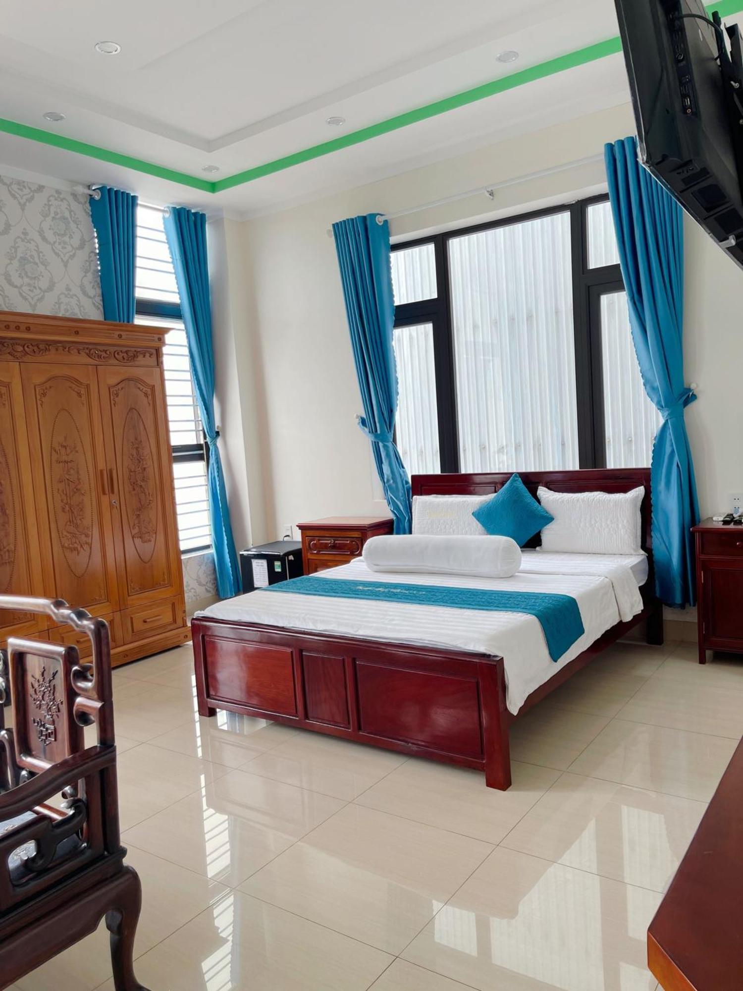 Anh Tuan Hotel & Coffee - Pleiku, Gia Lai מראה חיצוני תמונה