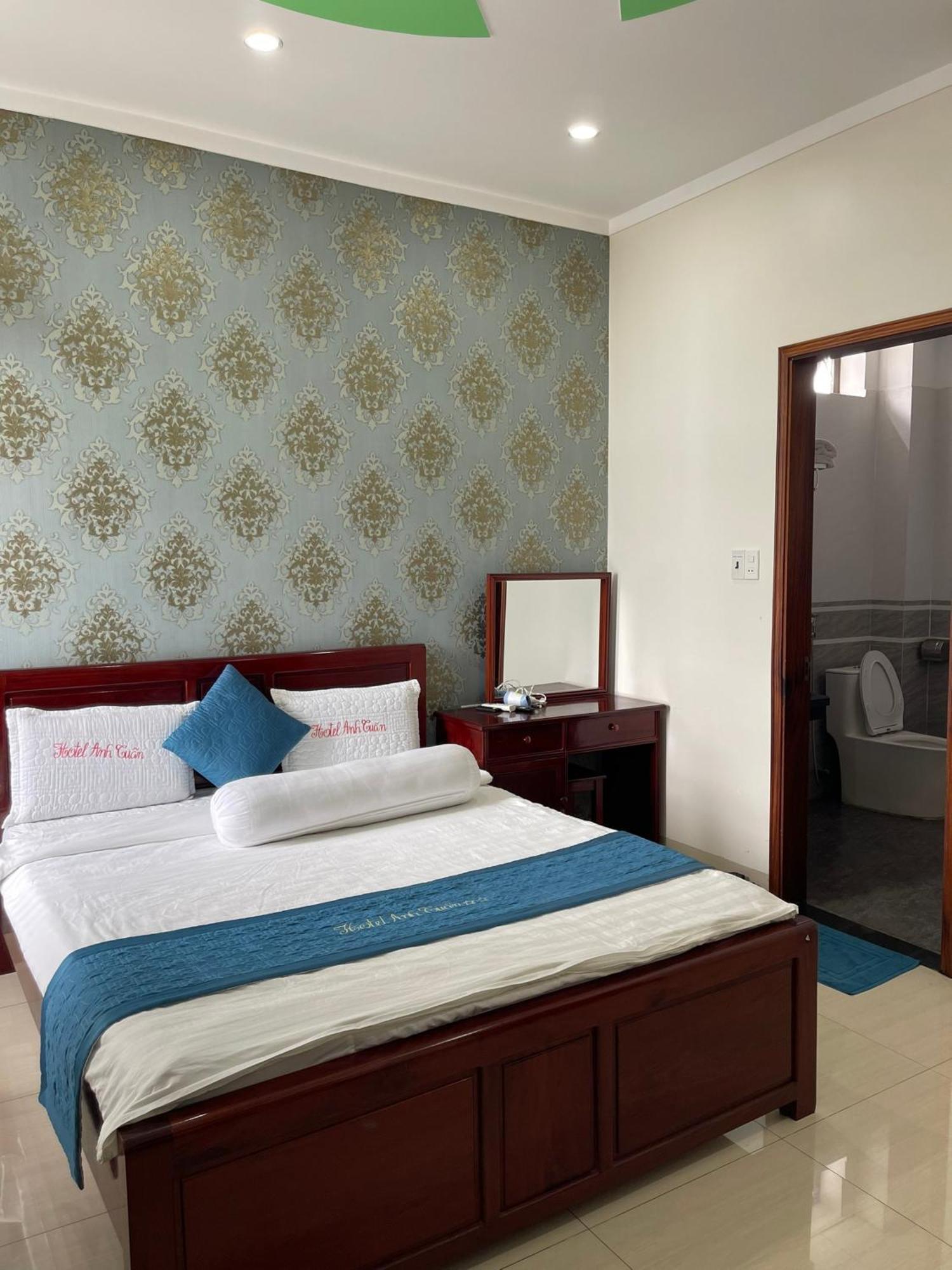 Anh Tuan Hotel & Coffee - Pleiku, Gia Lai מראה חיצוני תמונה