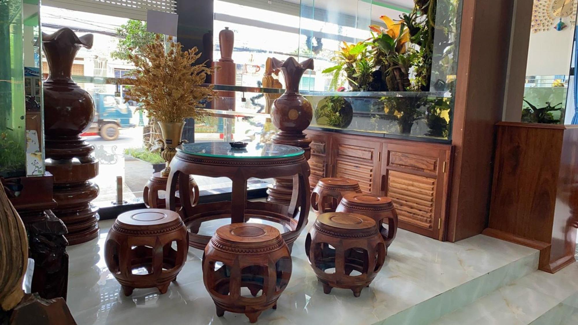 Anh Tuan Hotel & Coffee - Pleiku, Gia Lai מראה חיצוני תמונה