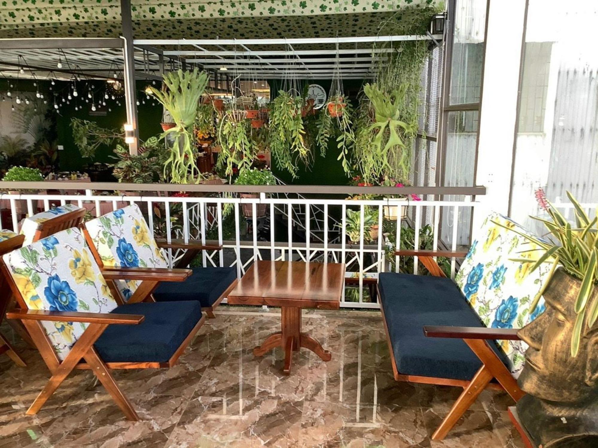 Anh Tuan Hotel & Coffee - Pleiku, Gia Lai מראה חיצוני תמונה